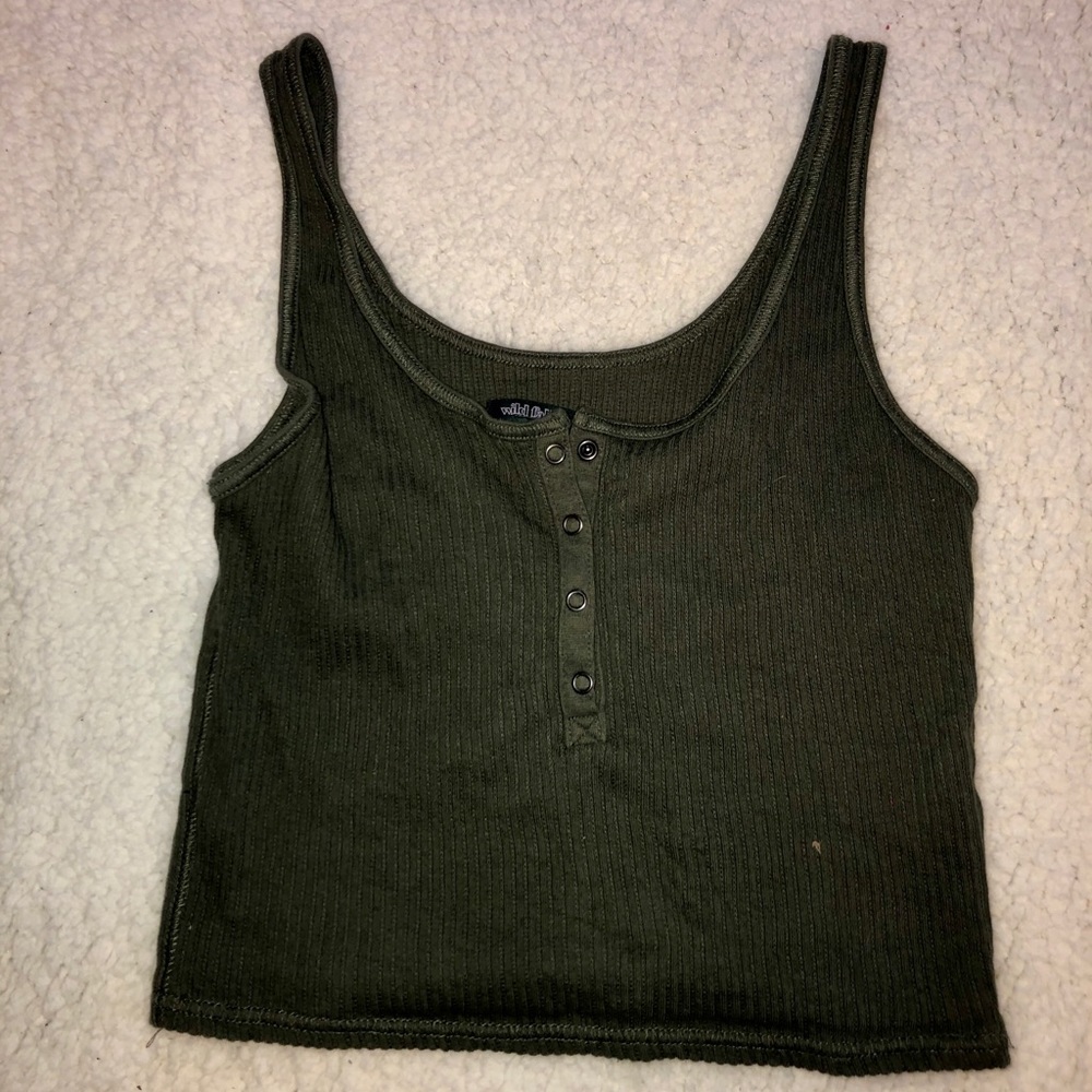 Green Wild Fable Crop